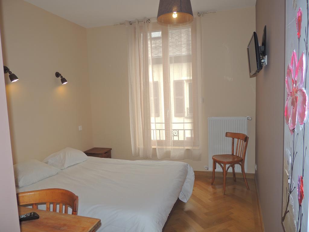 Hotel Des Alpes Le Bourg-d'Oisans Room photo