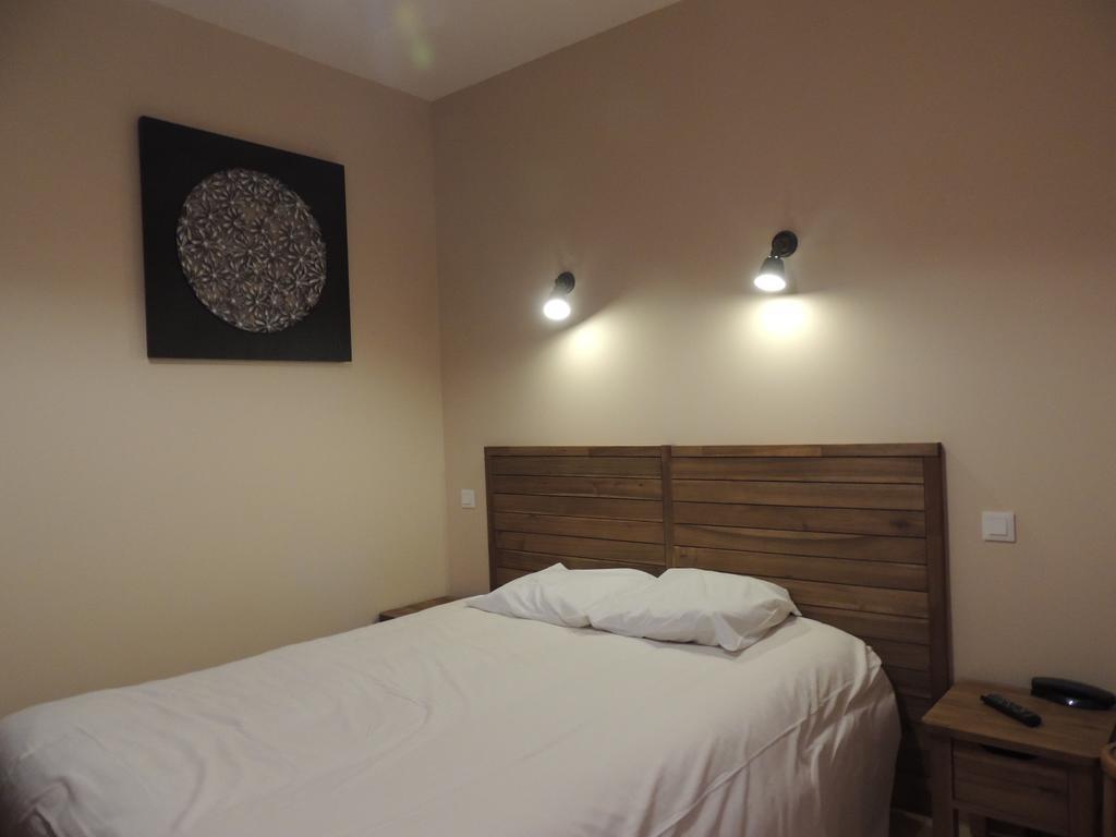 Hotel Des Alpes Le Bourg-d'Oisans Room photo